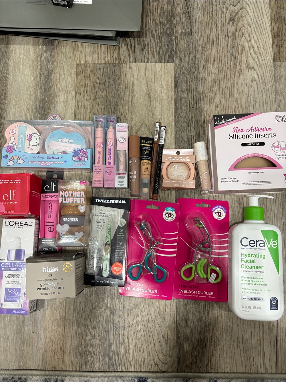 Brand new bundle of cosmetic products